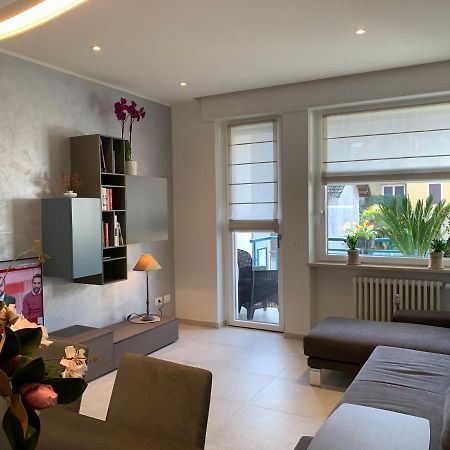 A Casa Di Chiara 2 Daire Stresa Dış mekan fotoğraf