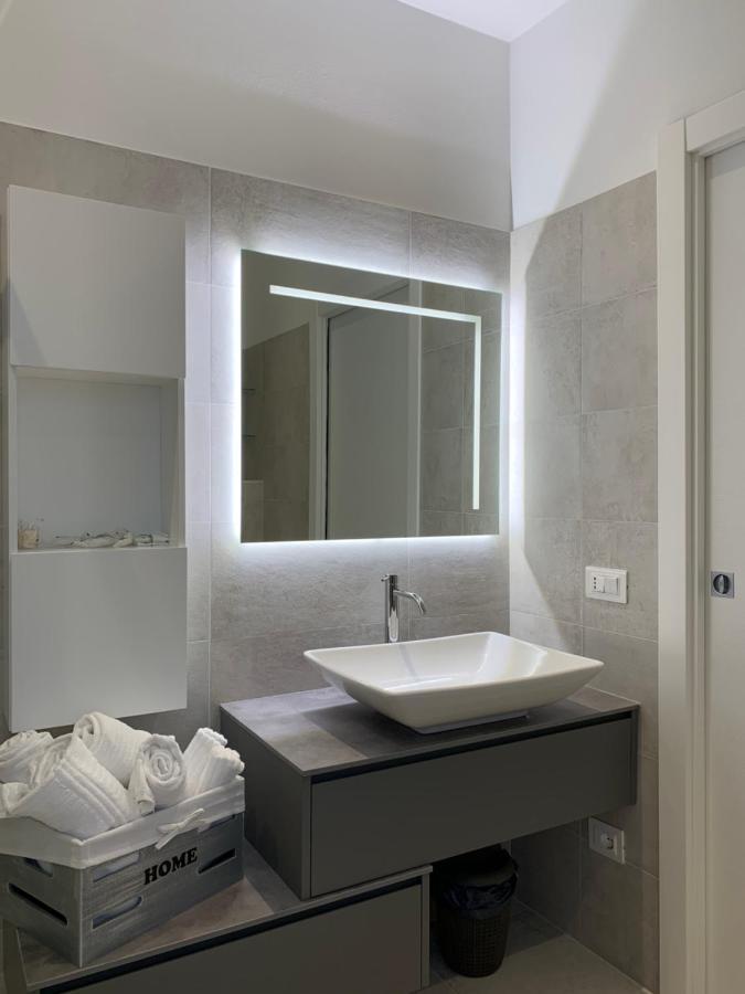 A Casa Di Chiara 2 Daire Stresa Dış mekan fotoğraf